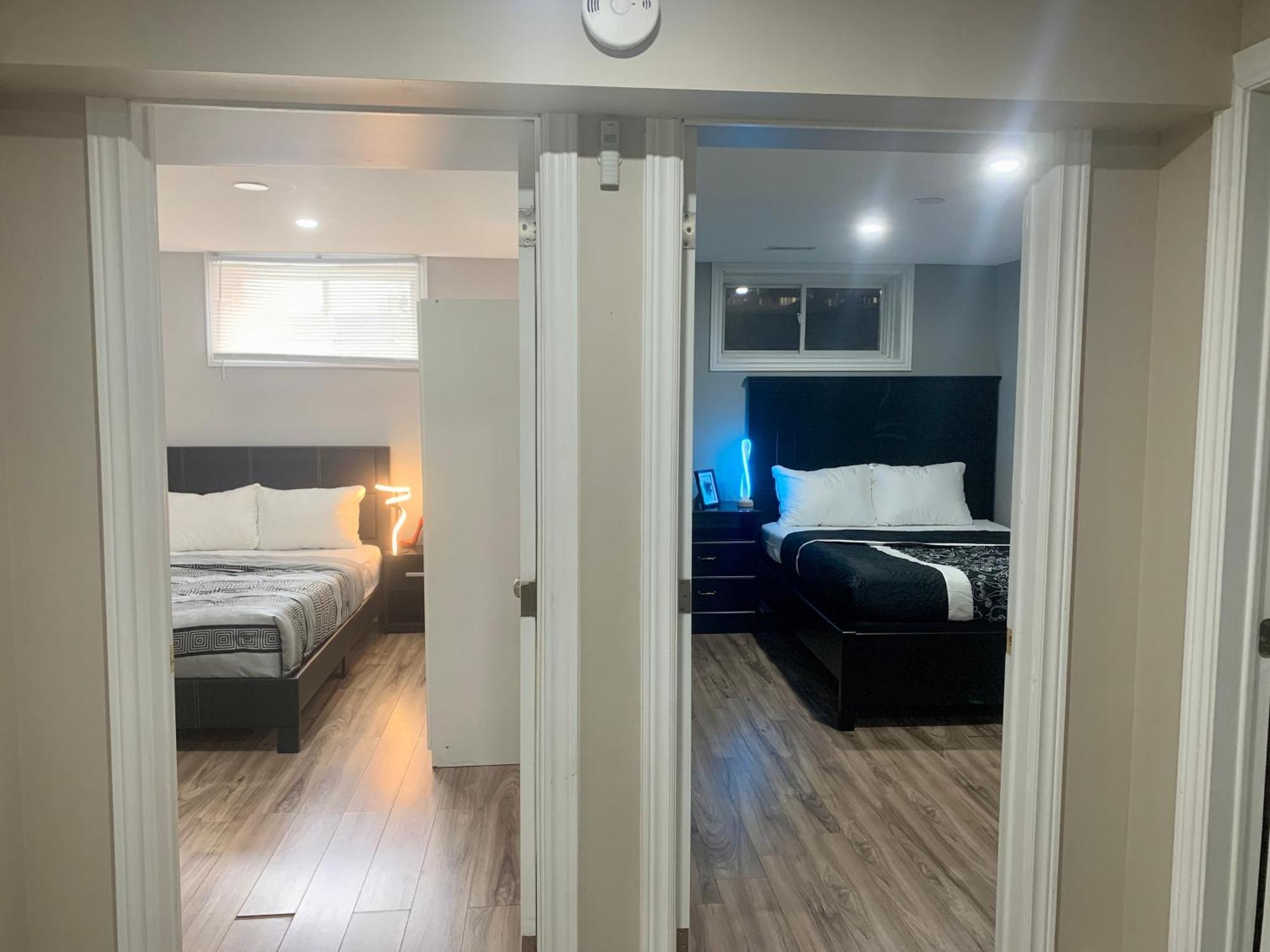 1 Room In A Cozy And Beautiful Basement 궬프 외부 사진